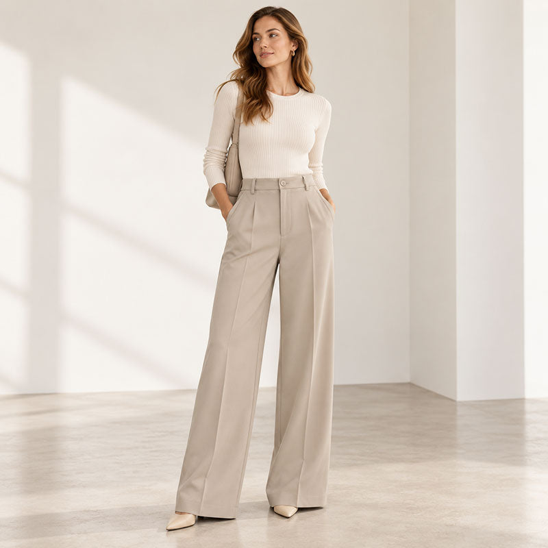 Julia Hose mit weitem Bein